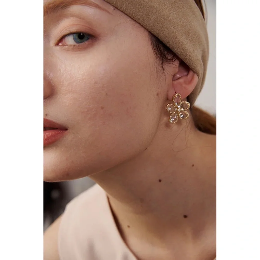 Gold Textured Flower Earrings with Crystals - Picture 4 of 4